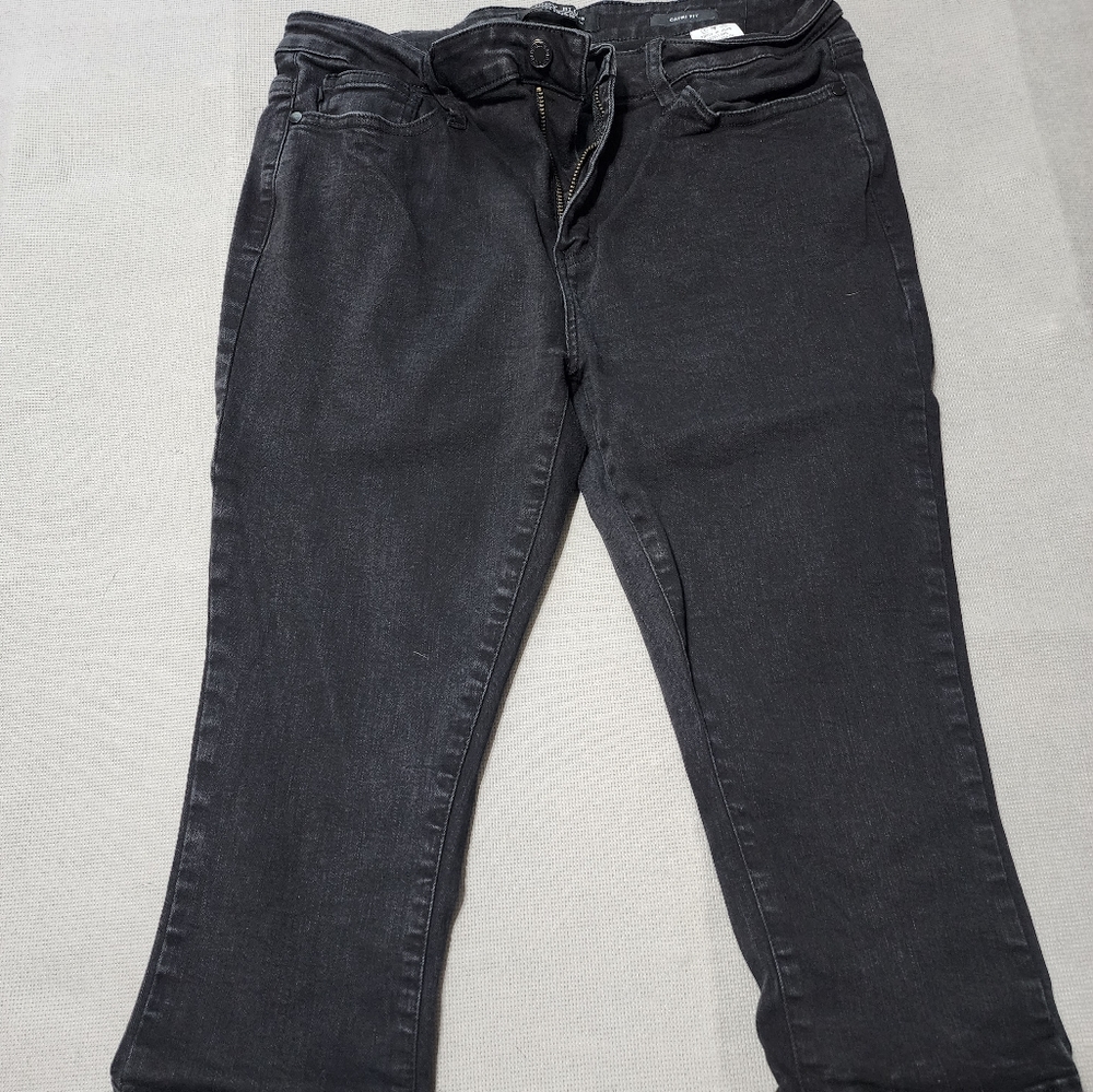 Judy Blue Black Capris